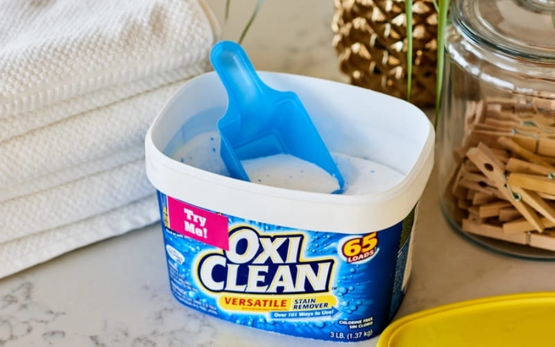 Sản phẩm sử dụng oxy hoạt tính để phá vỡ các vết bẩn cứng đầu. Sản phẩm sử dụng oxy hoạt tính để phá vỡ các vết bẩn cứng đầu.