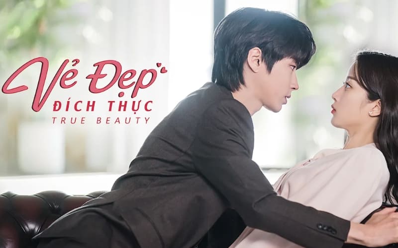 Bộ phim lãng mạn nói về tuổi trẻ và sắc đẹp. Bộ phim lãng mạn nói về tuổi trẻ và sắc đẹp.