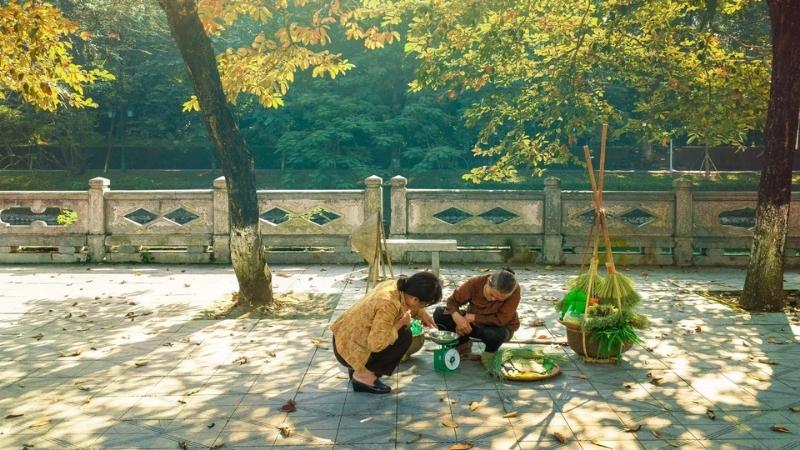 Thời điểm này là mùa vụ của nhiều loại nông sản như cốm, hồng, cam, quýt…