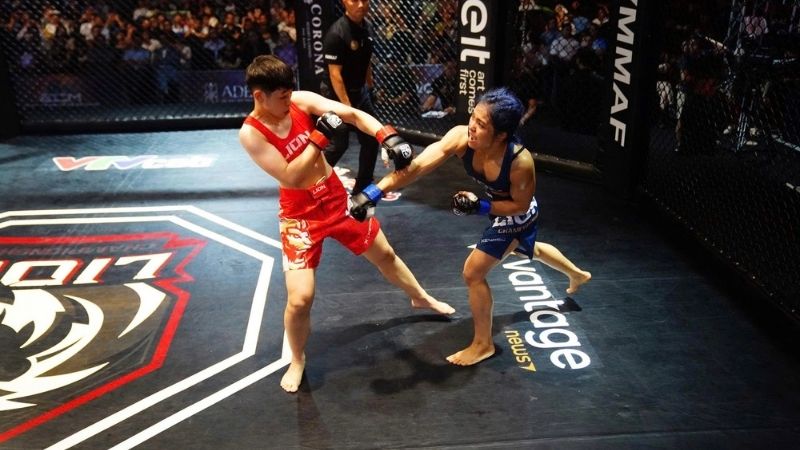 MMA kết hợp toàn diện kỹ năng đánh đứng, vật và địa chiến, sát với tình huống thực tế MMA kết hợp toàn diện kỹ năng đánh đứng, vật và địa chiến, sát với tình huống thực tế