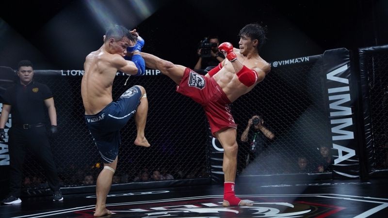 MMA là môn thể thao đối kháng kết hợp kỹ thuật từ nhiều môn võ khác nhau MMA là môn thể thao đối kháng kết hợp kỹ thuật từ nhiều môn võ khác nhau