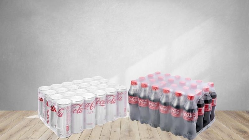 Nên mua Coca Cola theo thùng để tiết kiệm tiền