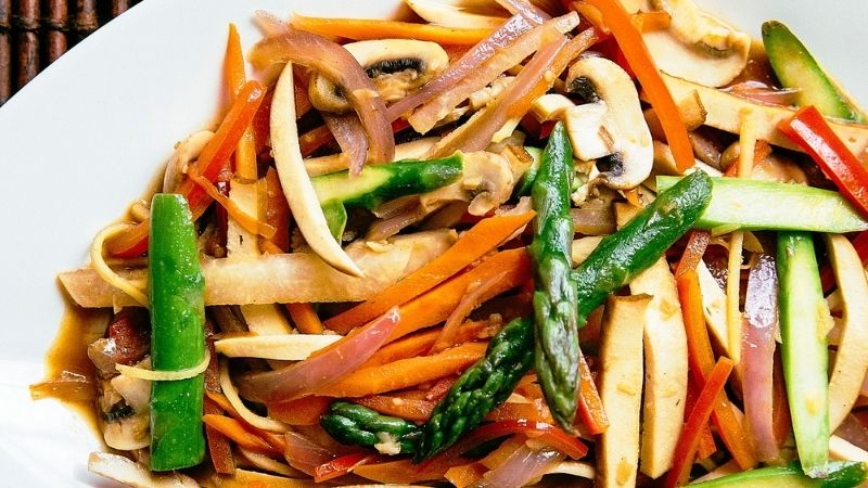 Khoai mỡ xào rau củ Khoai mỡ xào rau củ