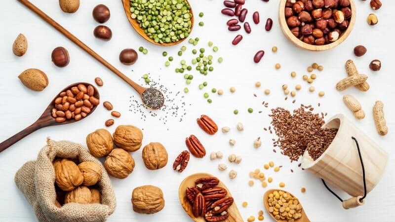 Các loại hạt và ngũ cốc nguyên hạt Các loại hạt và ngũ cốc nguyên hạt