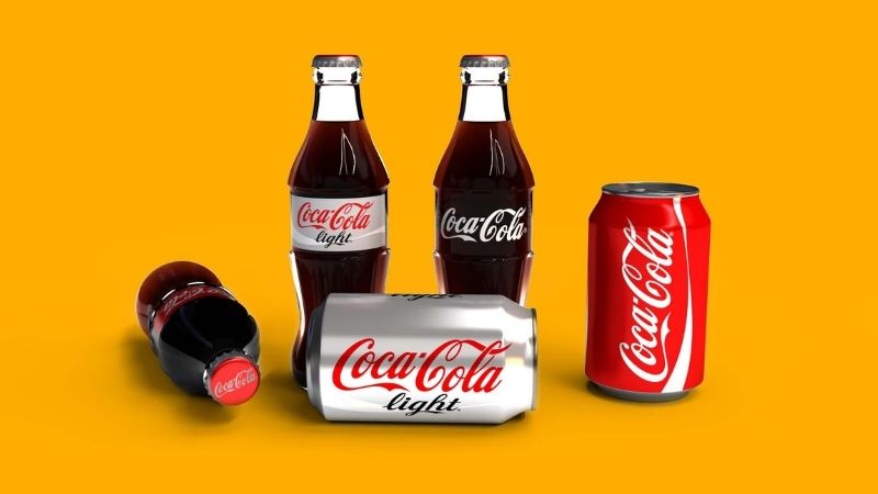 Giá bán của Coca-Cola tùy vào nơi bán, dung tích và hình thức đóng gói Giá bán của Coca-Cola tùy vào nơi bán, dung tích và hình thức đóng gói