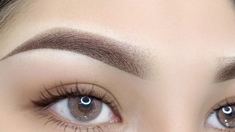 Người mệnh Thủy hợp với gam xám, đen, nâu tro