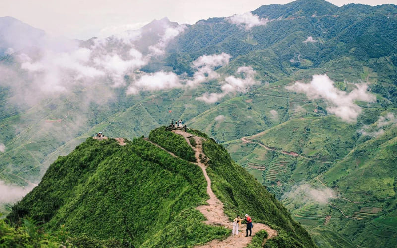 Sống lưng khủng long Tà Xùa