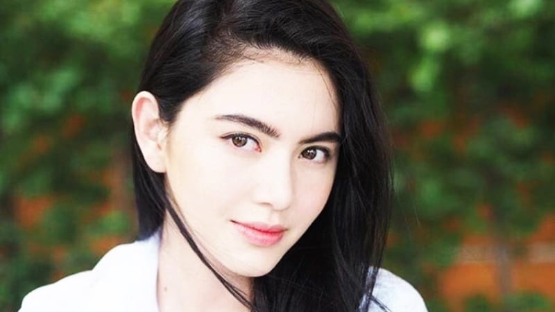 Mặt XẤU của phụ nữ lông mày rậm
