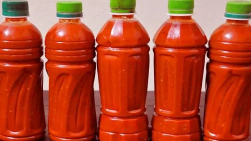 Tương ớt không rõ nguồn gốc chứa chất độc hại, ảnh hưởng nghiêm trọng đến sức khỏe