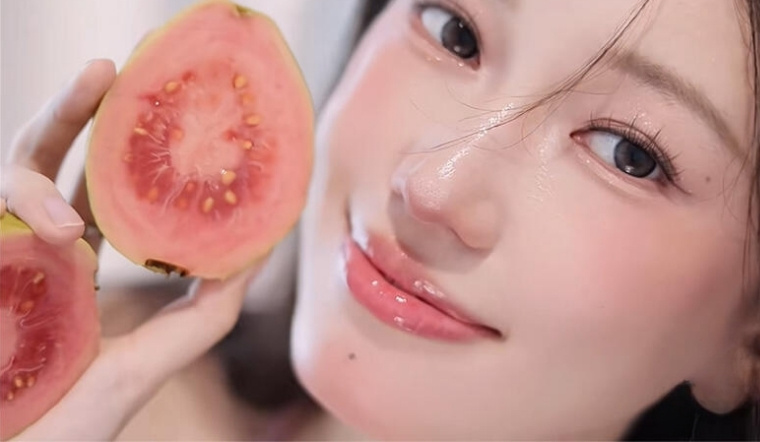 Makeup tone ổi hồng: Hướng dẫn bắt trend "Guava Girl" 2025