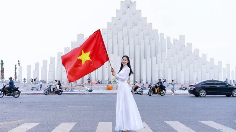Sống ảo tại Tháp Tam Thắng