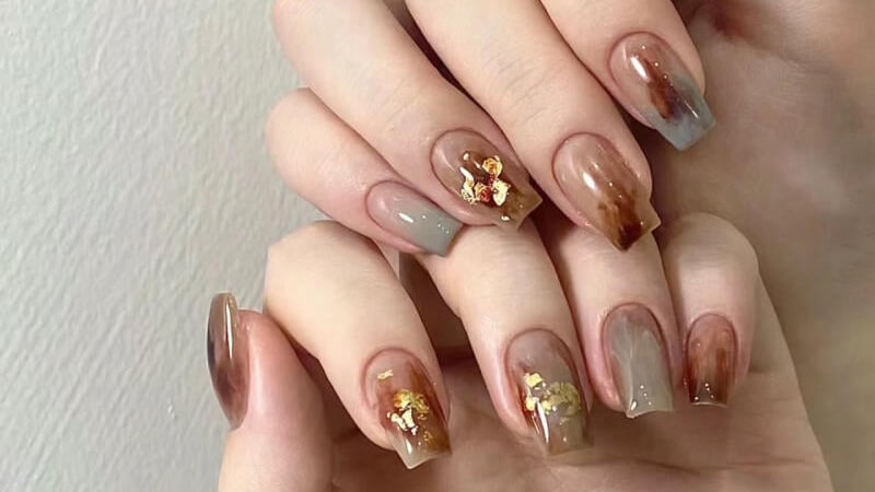 Mẫu nail loang màu cho mùa thu