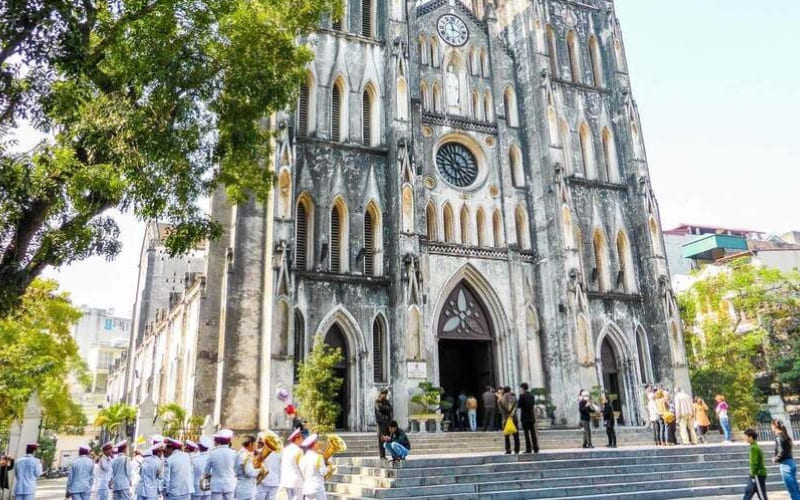 Nhà Thờ Lớn luôn là điểm nhấn trong bộ ảnh mùa thu Nhà Thờ Lớn luôn là điểm nhấn trong bộ ảnh mùa thu