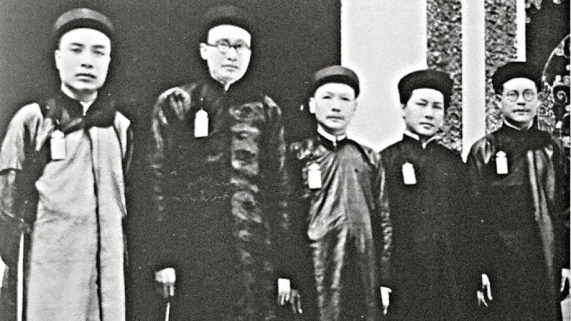 "Tổng tài" trong nghĩa gốc lịch sử - Quốc Sử Quán "Tổng tài" trong nghĩa gốc lịch sử - Quốc Sử Quán