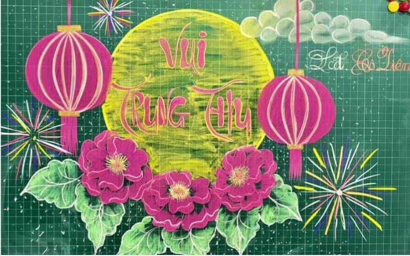 Gam màu tươi sáng giúp bảng trang trí thêm cuốn hút.