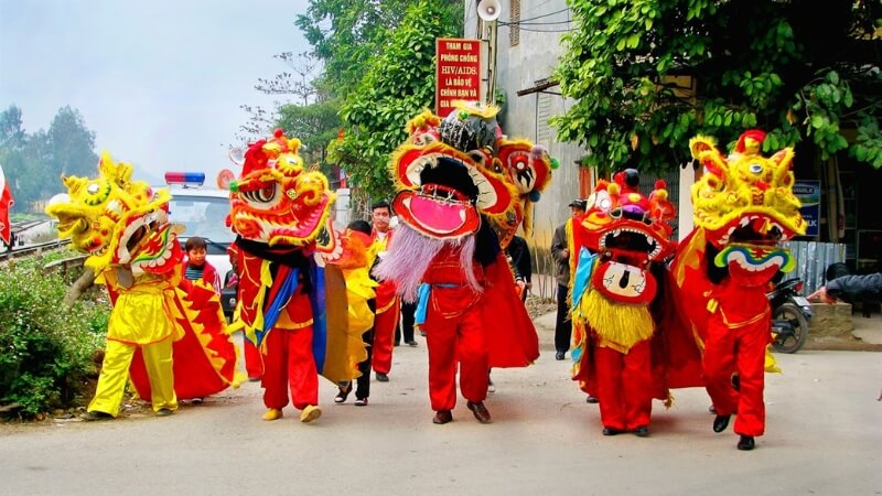 Ảnh múa lân sư rồng sôi động 5