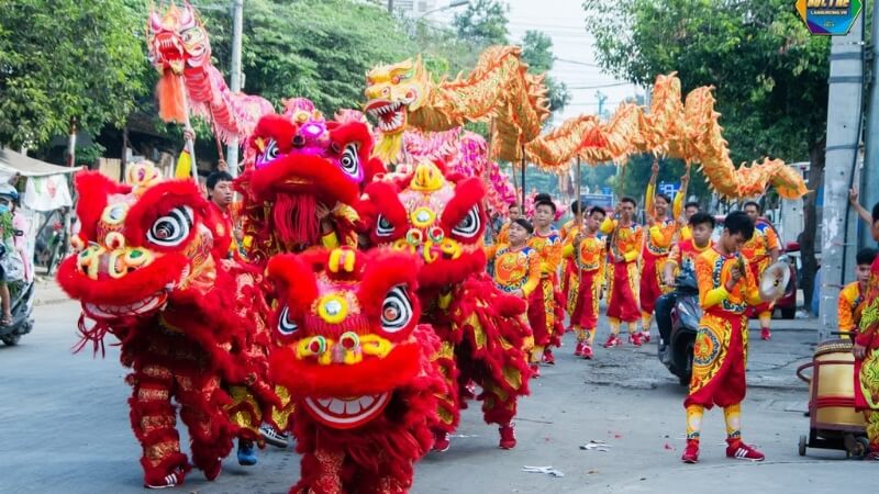 Ảnh múa lân sư rồng sôi động 1