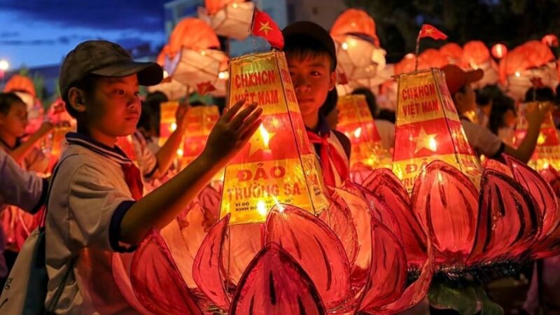 Ảnh rước đèn và lồng đèn Trung thu 4