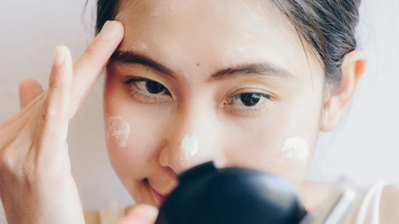 Phân biệt kem dưỡng có màu, kem nền và BB/CC Cream