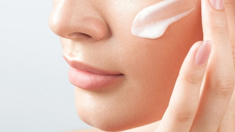 Phân biệt kem dưỡng có màu, kem nền và BB/CC Cream