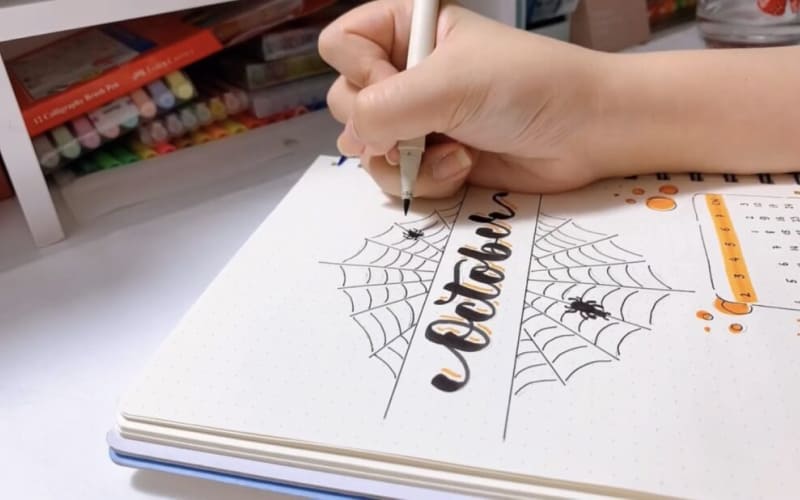 Có thể vẽ các doodle Halloween nào khác không?