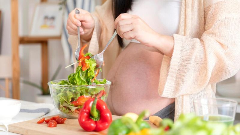 Ba tháng đầu hoặc ba tháng cuối có thể ăn cay