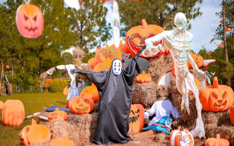 Trò chơi truyền thống Halloween đem lại niềm vui bất tận.