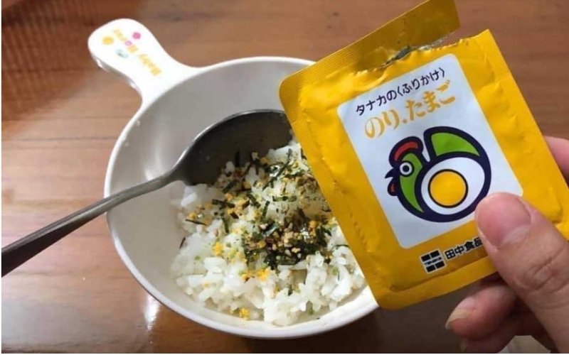 Gia vị rắc cơm Tanaka với nhiều hương vị và dinh dưỡng giúp bữa ăn thêm hấp dẫn