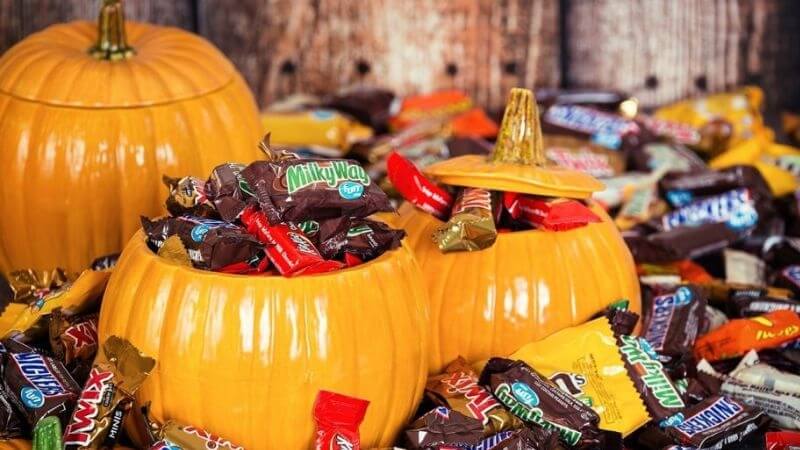 Gửi quà Halloween đến nhà