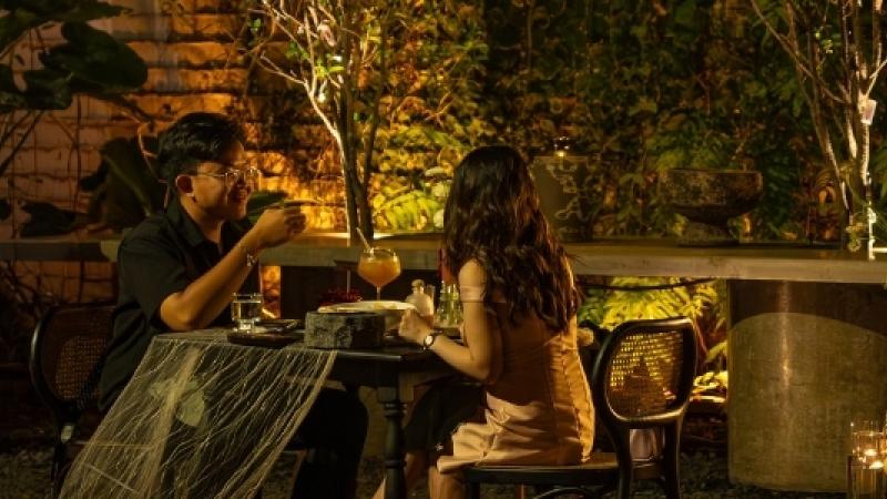 Buổi tối 20/10 lãng mạn bên bạn gái