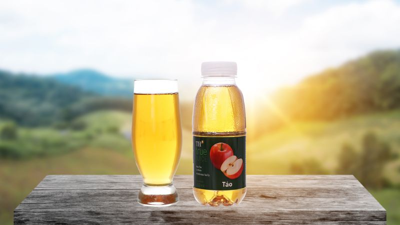 Hương vị nước táo TH true JUICE thanh mát, ngọt dịu tự nhiên Hương vị nước táo TH true JUICE thanh mát, ngọt dịu tự nhiên