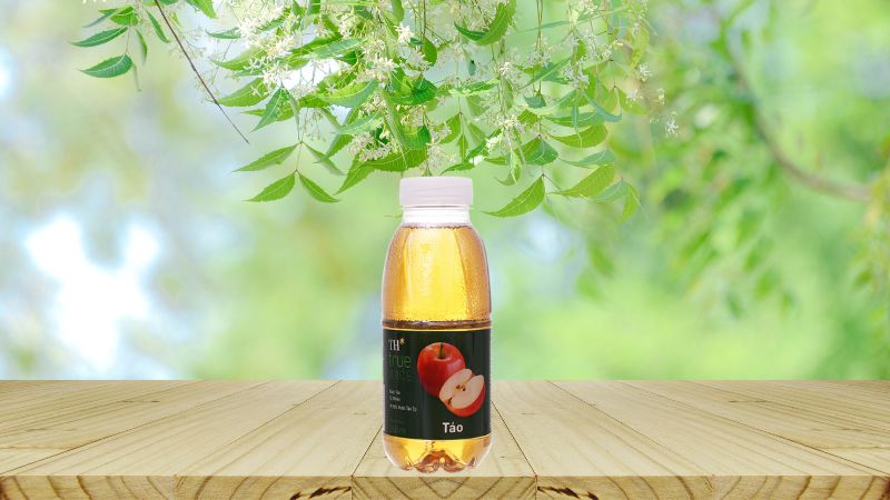 Thành phần chính là nước táo ép từ nước táo cô đặc với tỷ lệ rất cao, thường là 99,96% Thành phần chính là nước táo ép từ nước táo cô đặc với tỷ lệ rất cao, thường là 99,96%