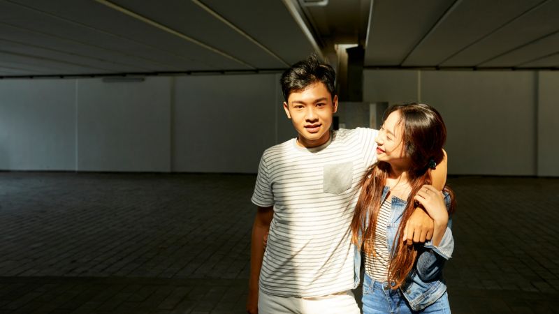 Anh không tặng hoa, không tặng quà, nhưng tặng luôn trái tim - em nhận không?