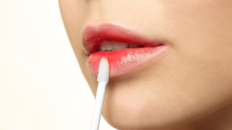 5 mẹo đánh son cho môi mỏng căng mọng, quyến rũ tức thì
