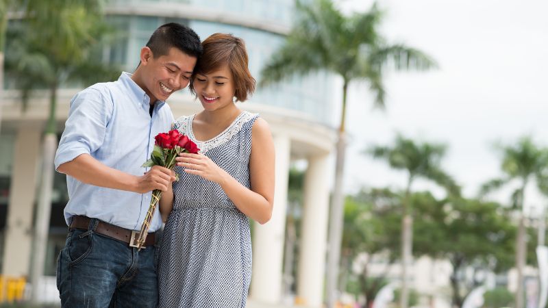 Đàn ông thực tế ưu tiên món quà vừa túi tiền nhưng vẫn thể hiện sự quan tâm chân thành