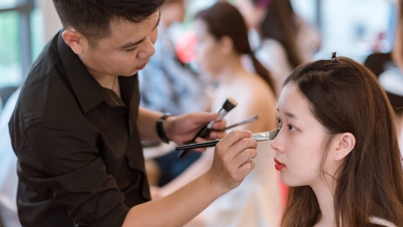 Giải đáp 3 câu hỏi thường gặp về trang điểm mắt cảm hứng từ thú cưng