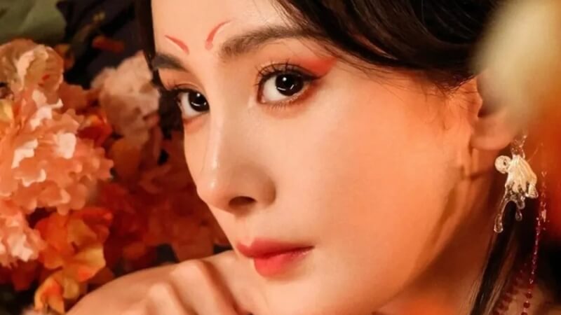 Trang điểm mắt hồ ly