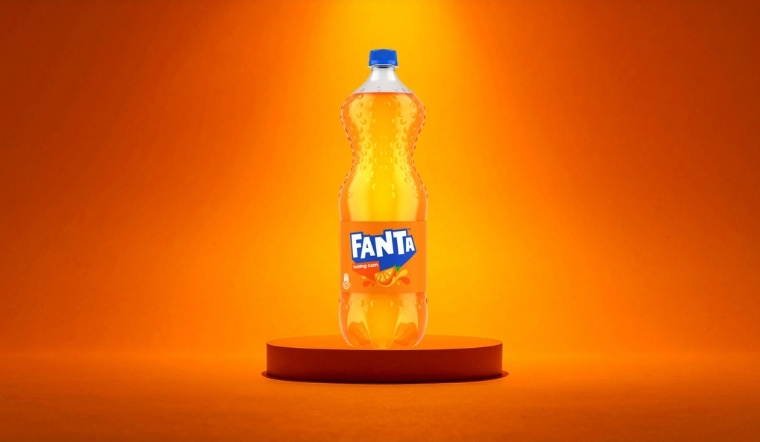 Fanta hương cam 1.5L: Giải khát sảng khoái, giàu Vitamin C.