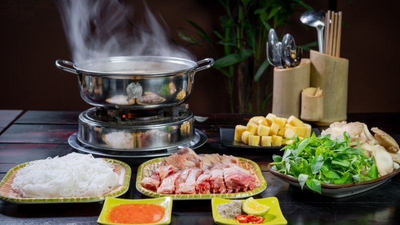 Các món lẩu nóng hổi