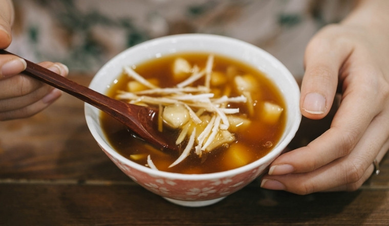 Chè nóng cho bà bầu mùa đông: 5+ món bổ dưỡng, an thai, giữ ấm