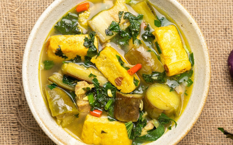 Canh cà tím nấu đậu thịt – giản dị mà ấm lòng Canh cà tím nấu đậu thịt – giản dị mà ấm lòng