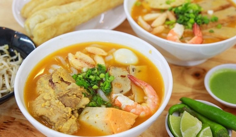 Mưa Sài Gòn ăn gì? "Menu" món ngon ngày mưa miền Nam "đỉnh của chóp"