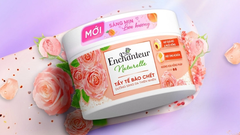 Tẩy tế bào chết Enchanteur Naturelle Rose