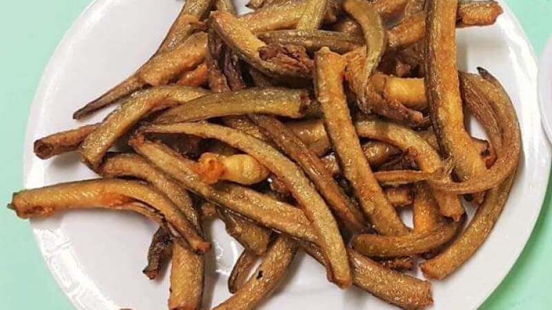 Khô cá lãi rim mắm đường