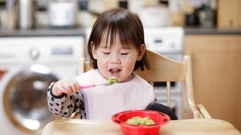 Những lưu ý khi chế biến món ăn cho bé ngày mưa Những lưu ý khi chế biến món ăn cho bé ngày mưa