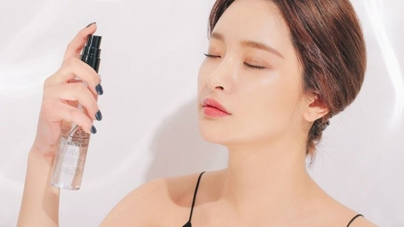Xịt khóa lớp trang điểm Xịt khóa lớp trang điểm