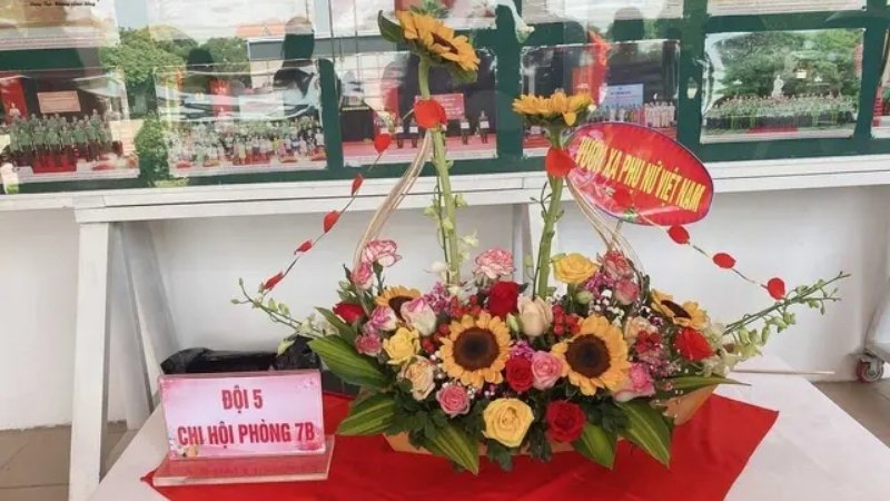 Chủ đề Vươn xa phụ nữ Việt Chủ đề Vươn xa phụ nữ Việt