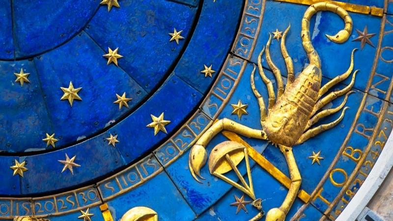 Truy cập vào các trang web chiêm tinh để xác định cung Mọc