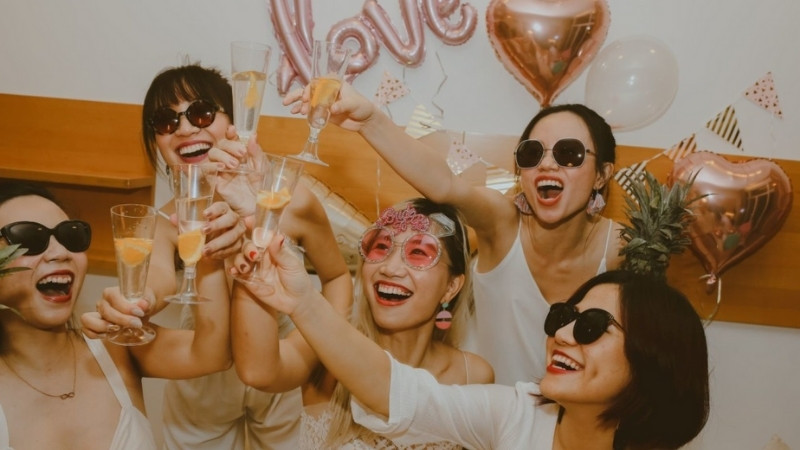 Một số lưu ý khi tổ chức bữa tiệc độc thân