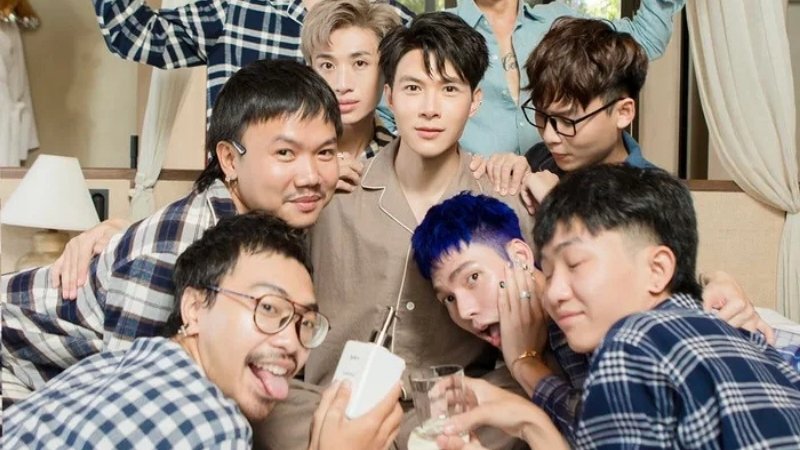 Tiệc độc thân của chú rể